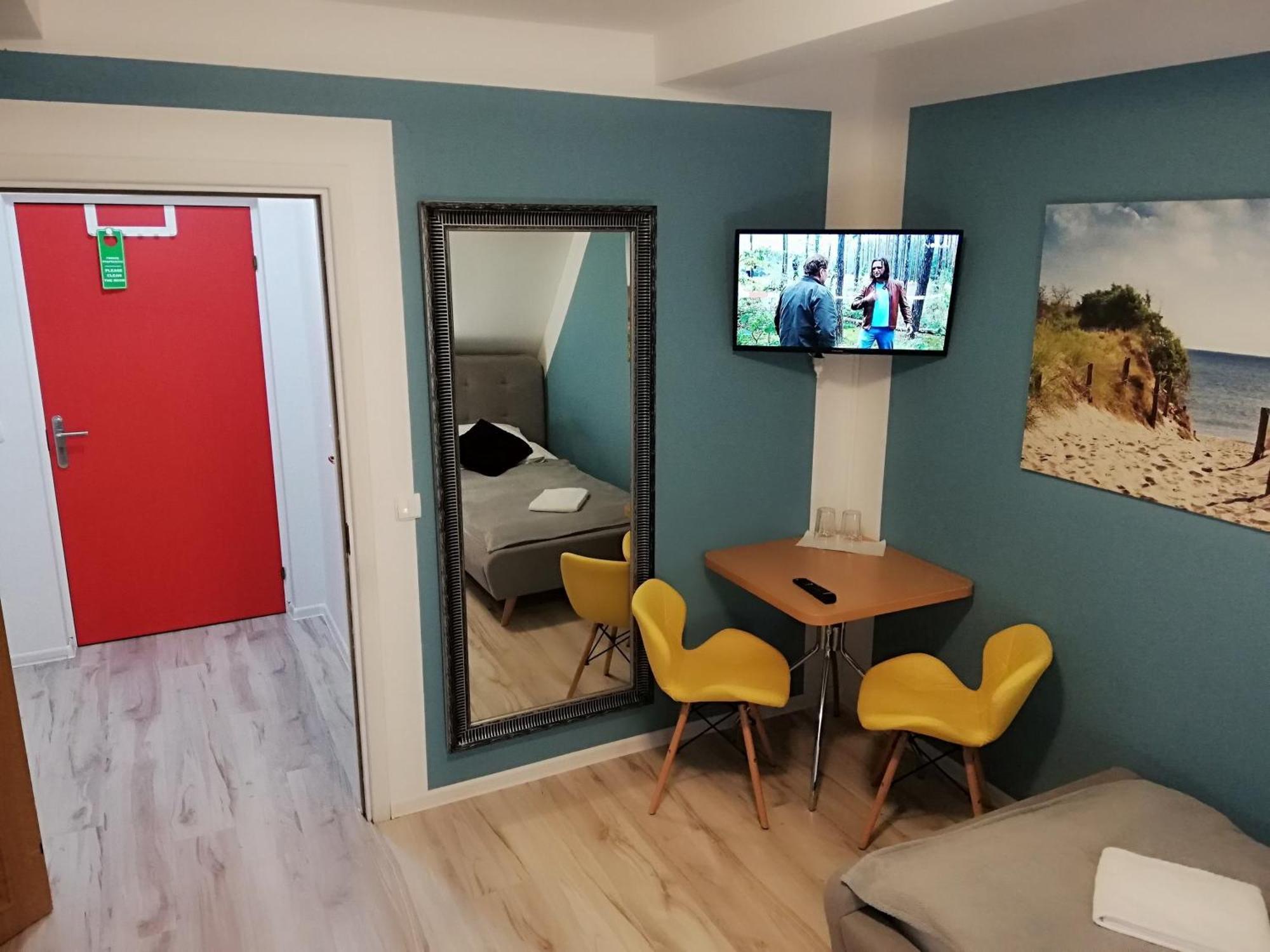Great Polonia Beach & Molo Puck Room photo